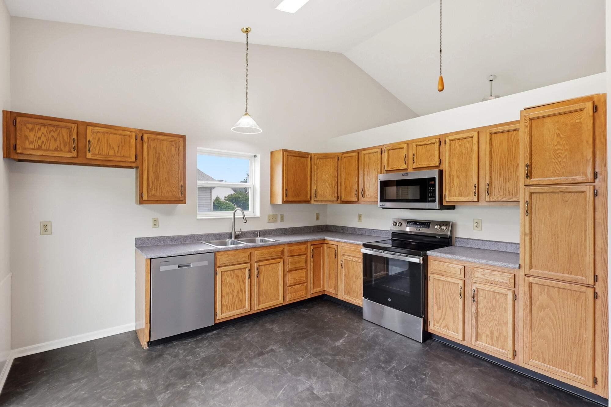 2780 Barnhill, Xenia, Ohio 45385