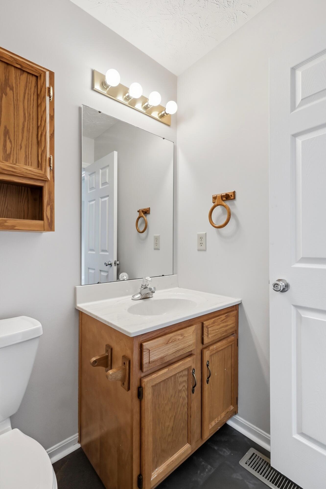 2780 Barnhill, Xenia, Ohio 45385