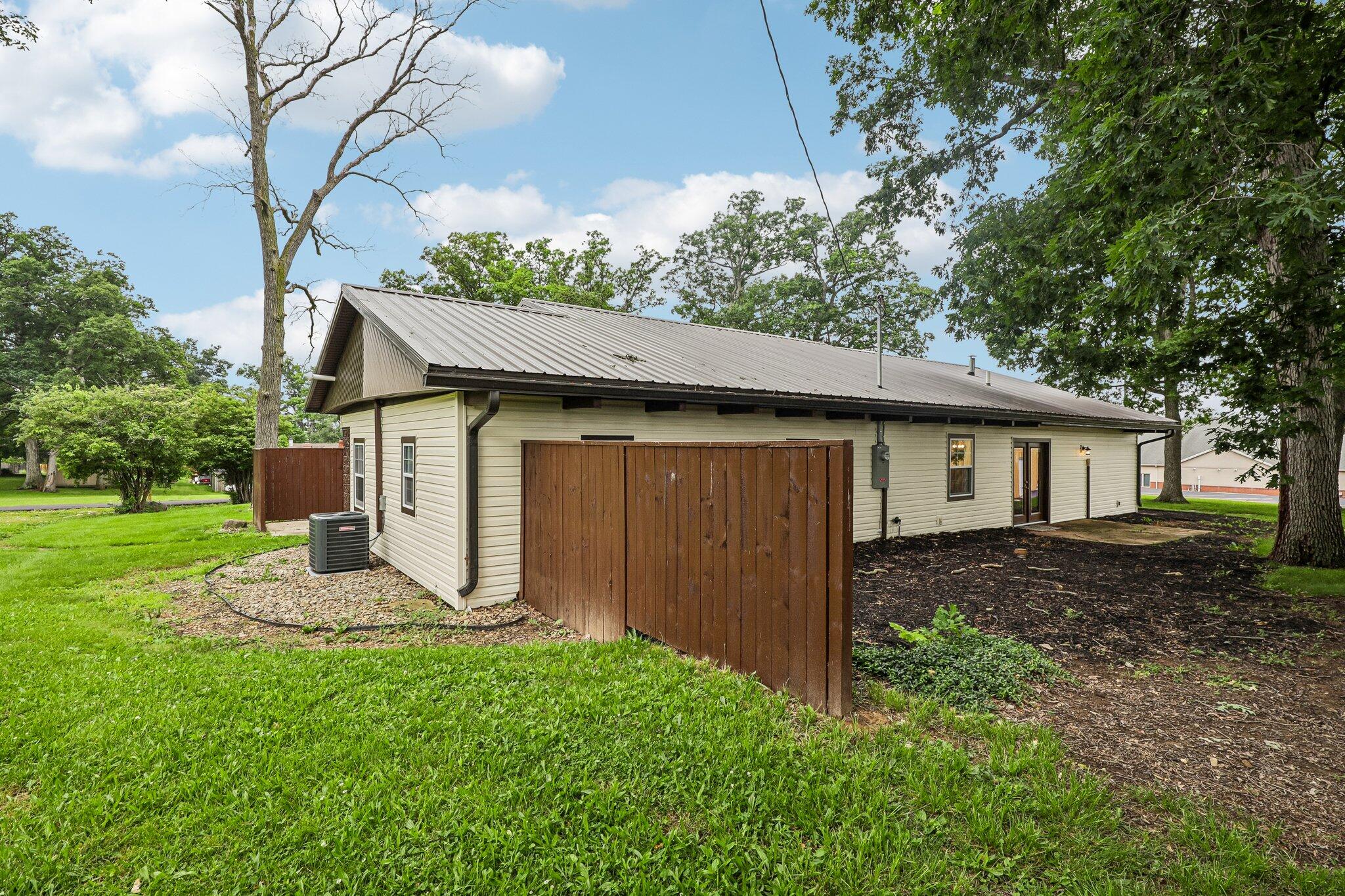 796 Grove, Greenville, Ohio 45331