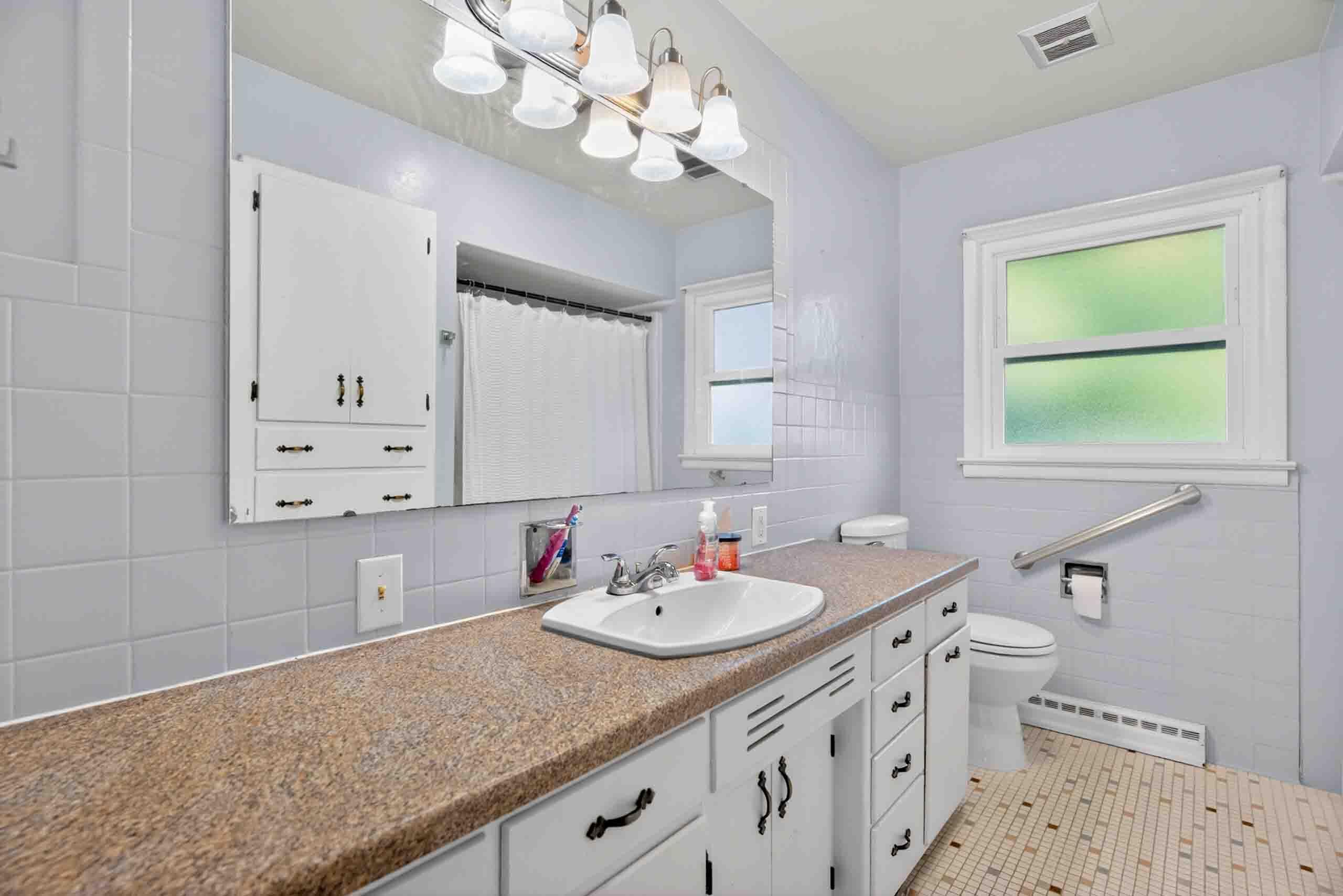 822 Barbara, Wapakoneta, Ohio 45895