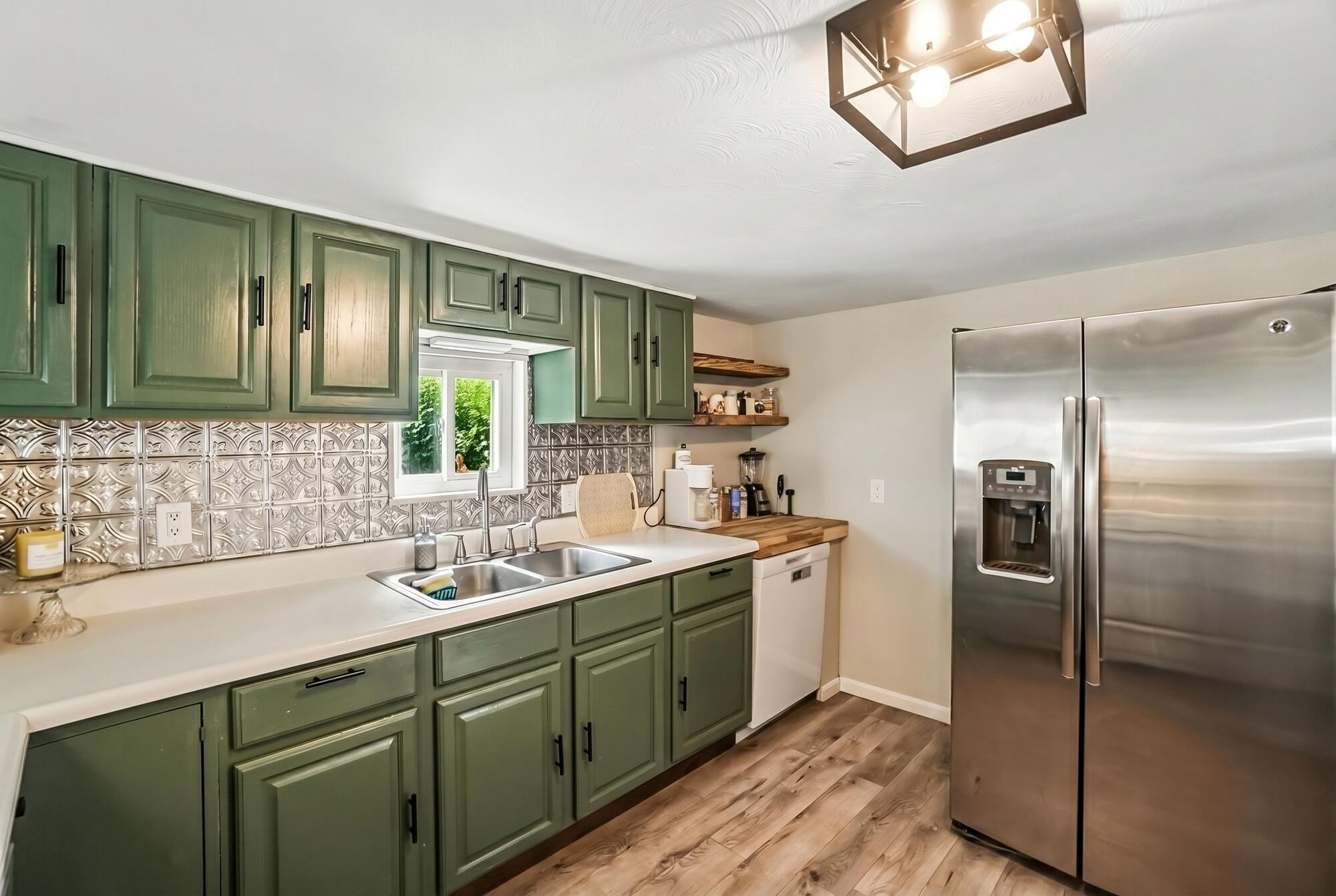 473 County Line, Springfield, Ohio 45502