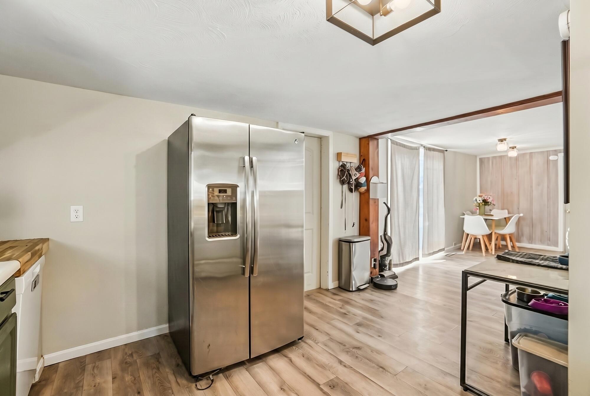 473 County Line, Springfield, Ohio 45502
