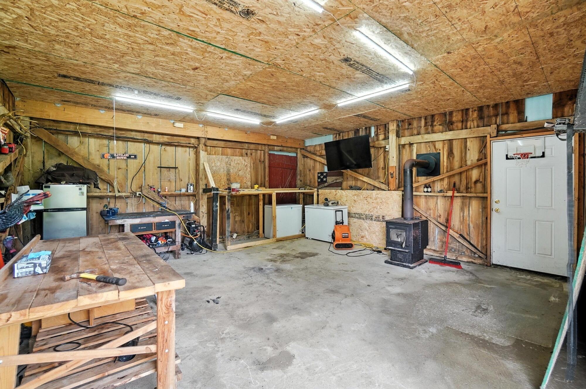 473 County Line, Springfield, Ohio 45502