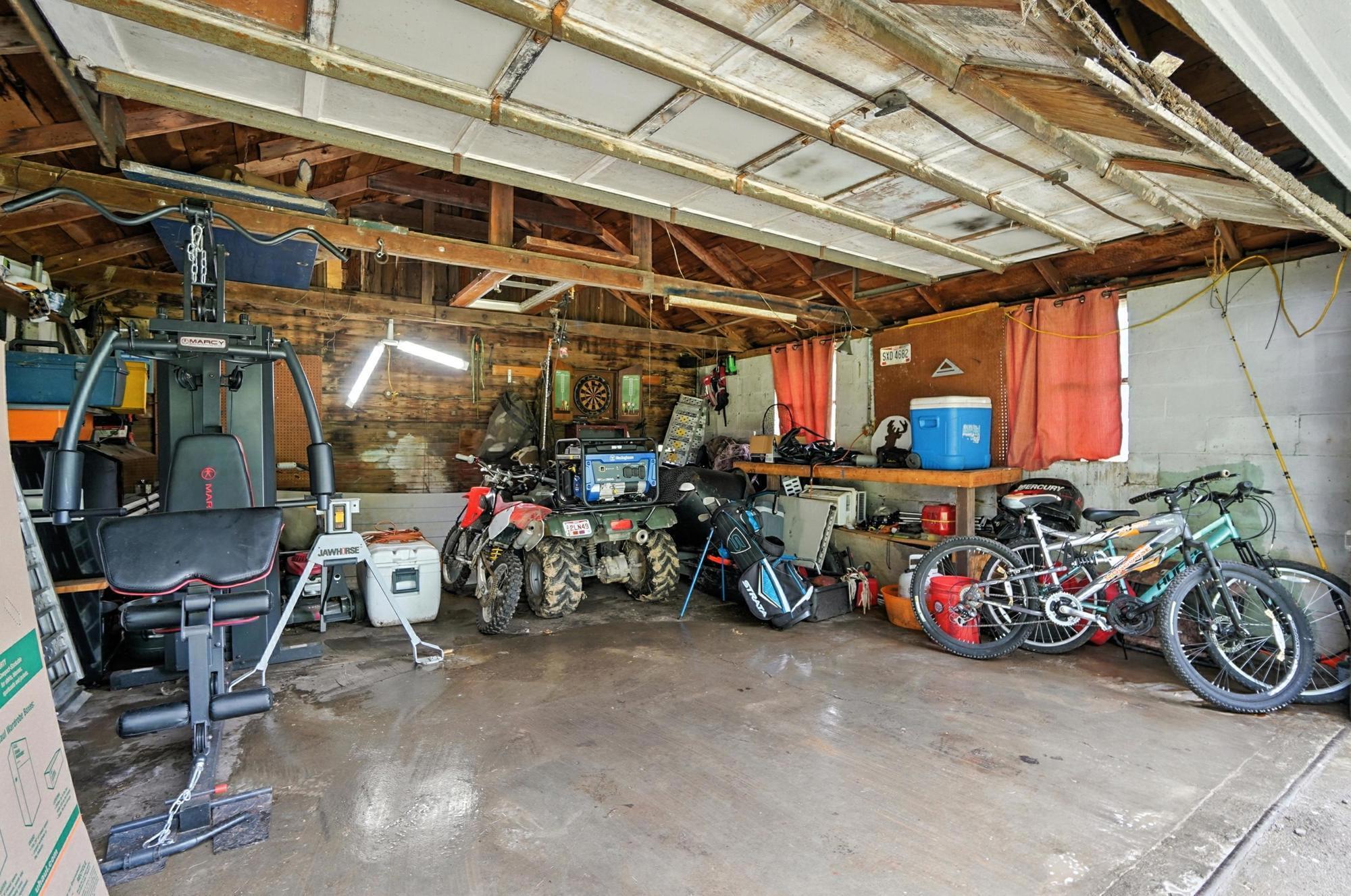 473 County Line, Springfield, Ohio 45502