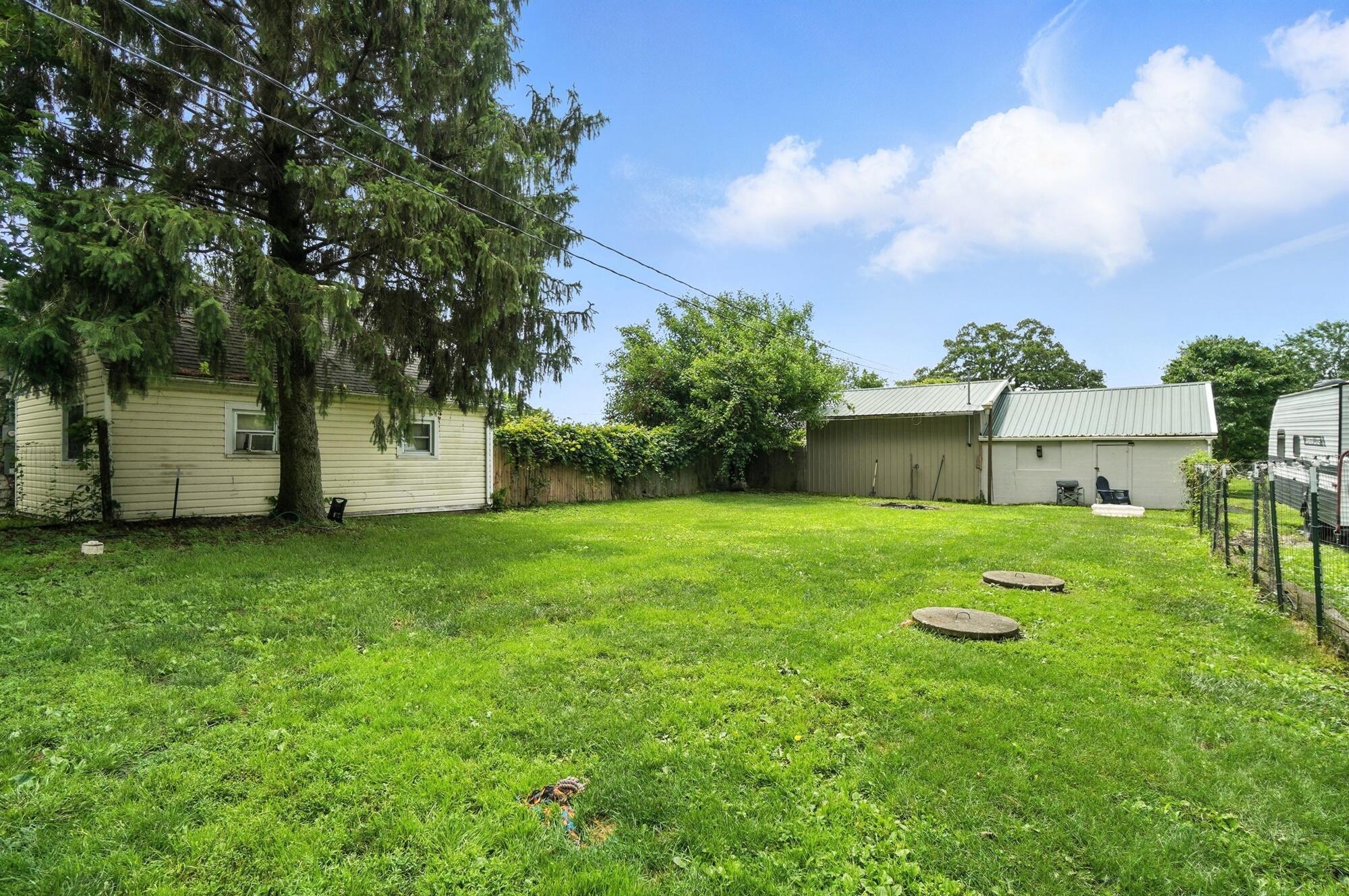 473 County Line, Springfield, Ohio 45502