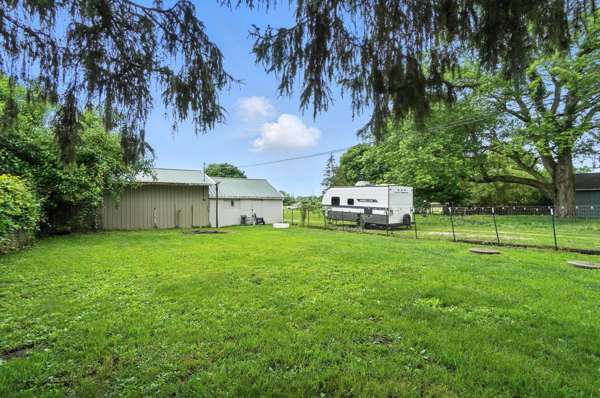 473 County Line, Springfield, Ohio 45502