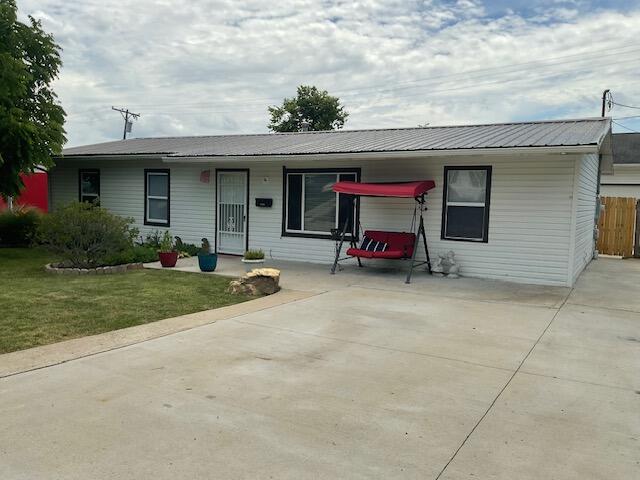 1649 Dale Ridge, New Carlisle, Ohio 45344