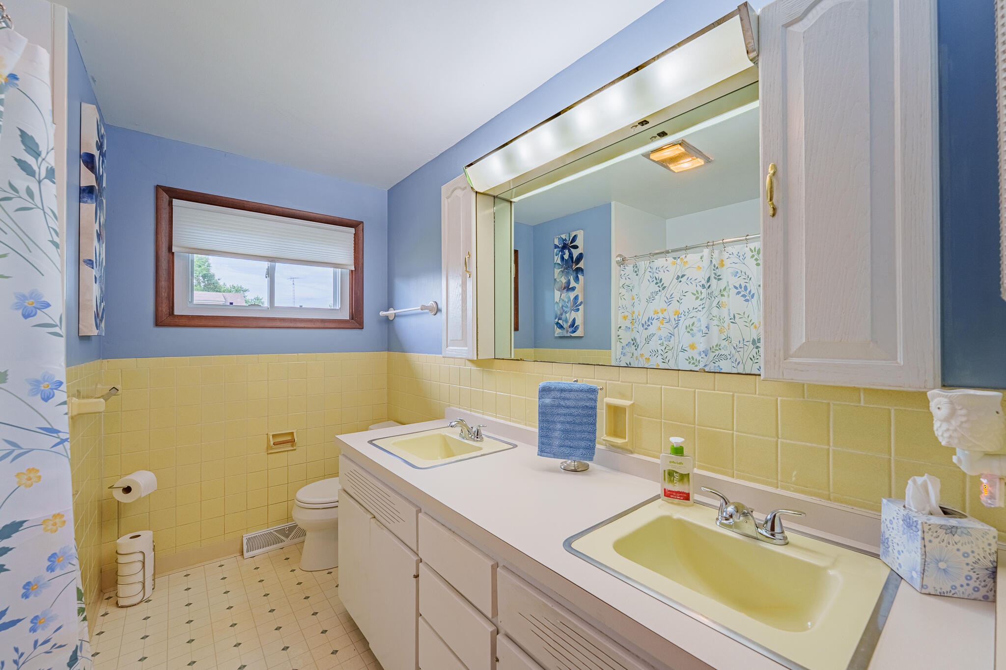 23 Dronfield, Troy, Ohio 45373
