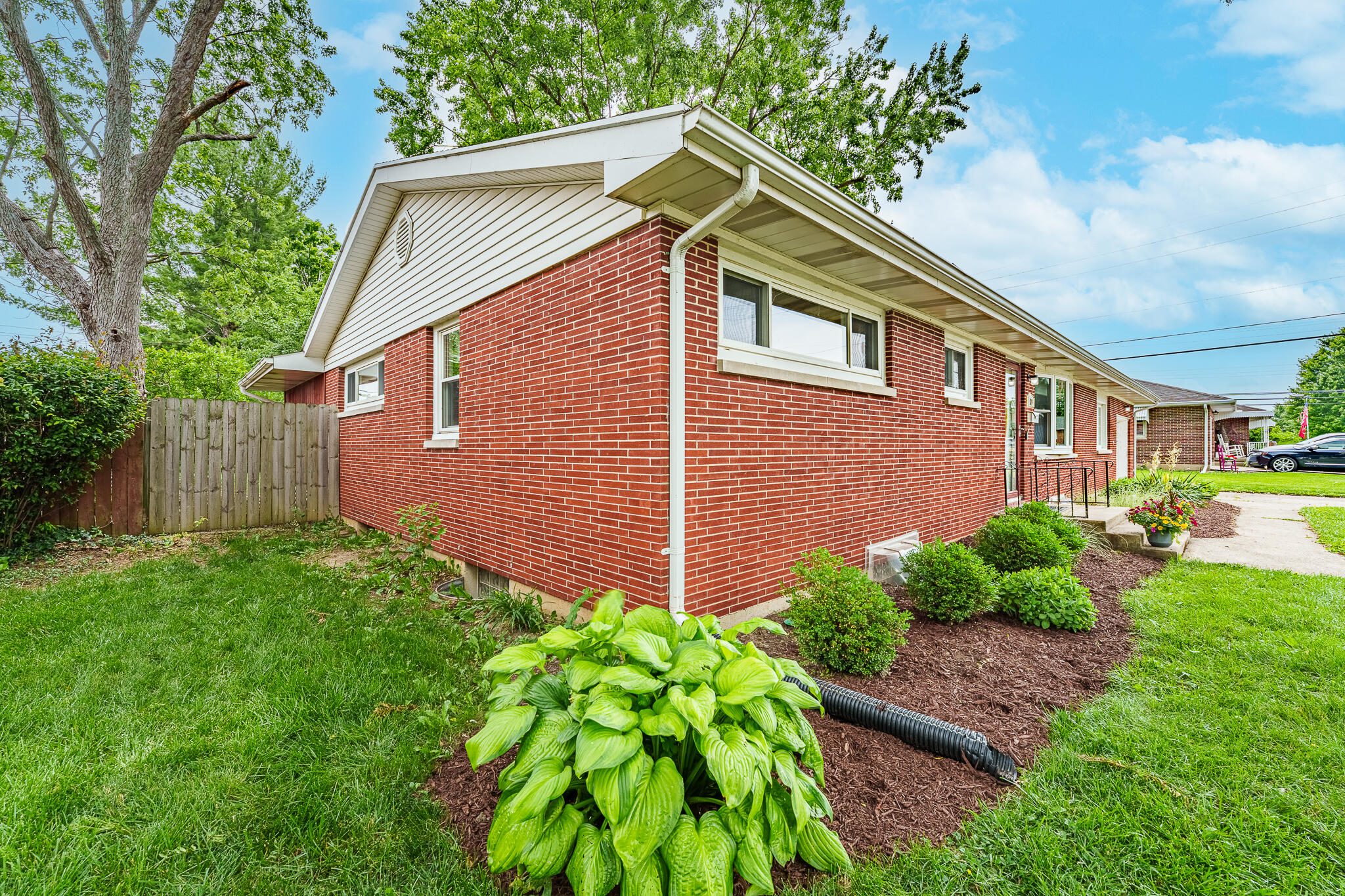 23 Dronfield, Troy, Ohio 45373
