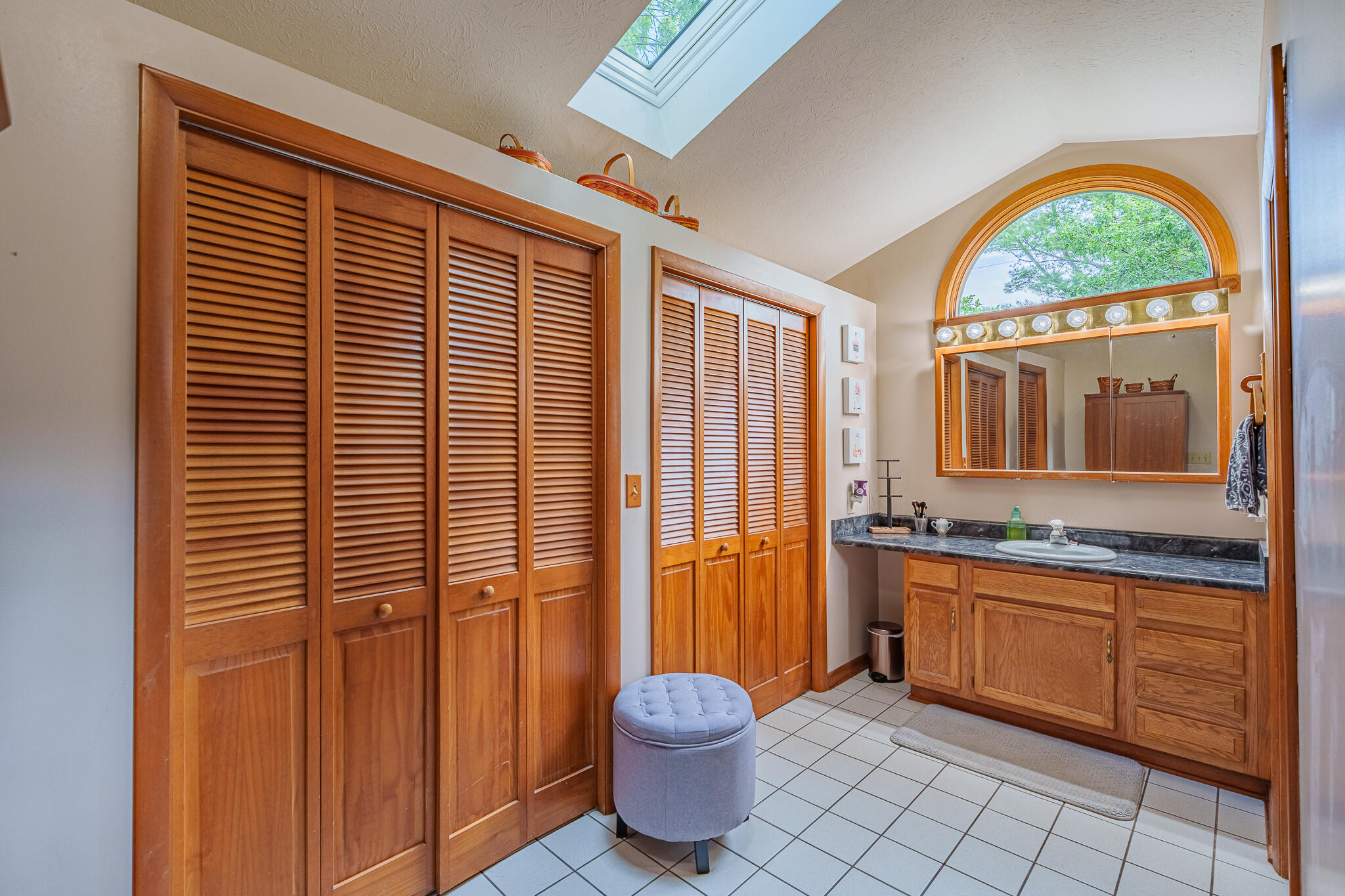 23 Dronfield, Troy, Ohio 45373