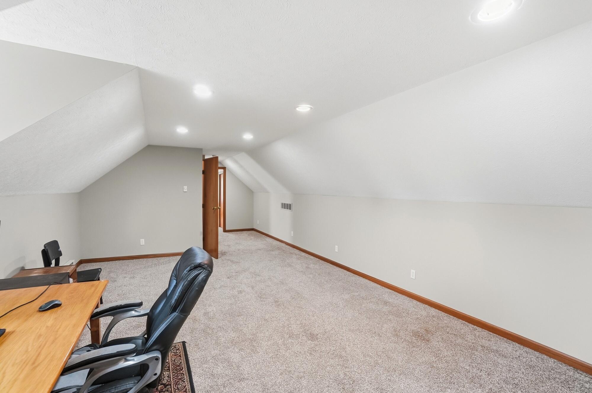 1710 Irvin, Jamestown, Ohio 45335
