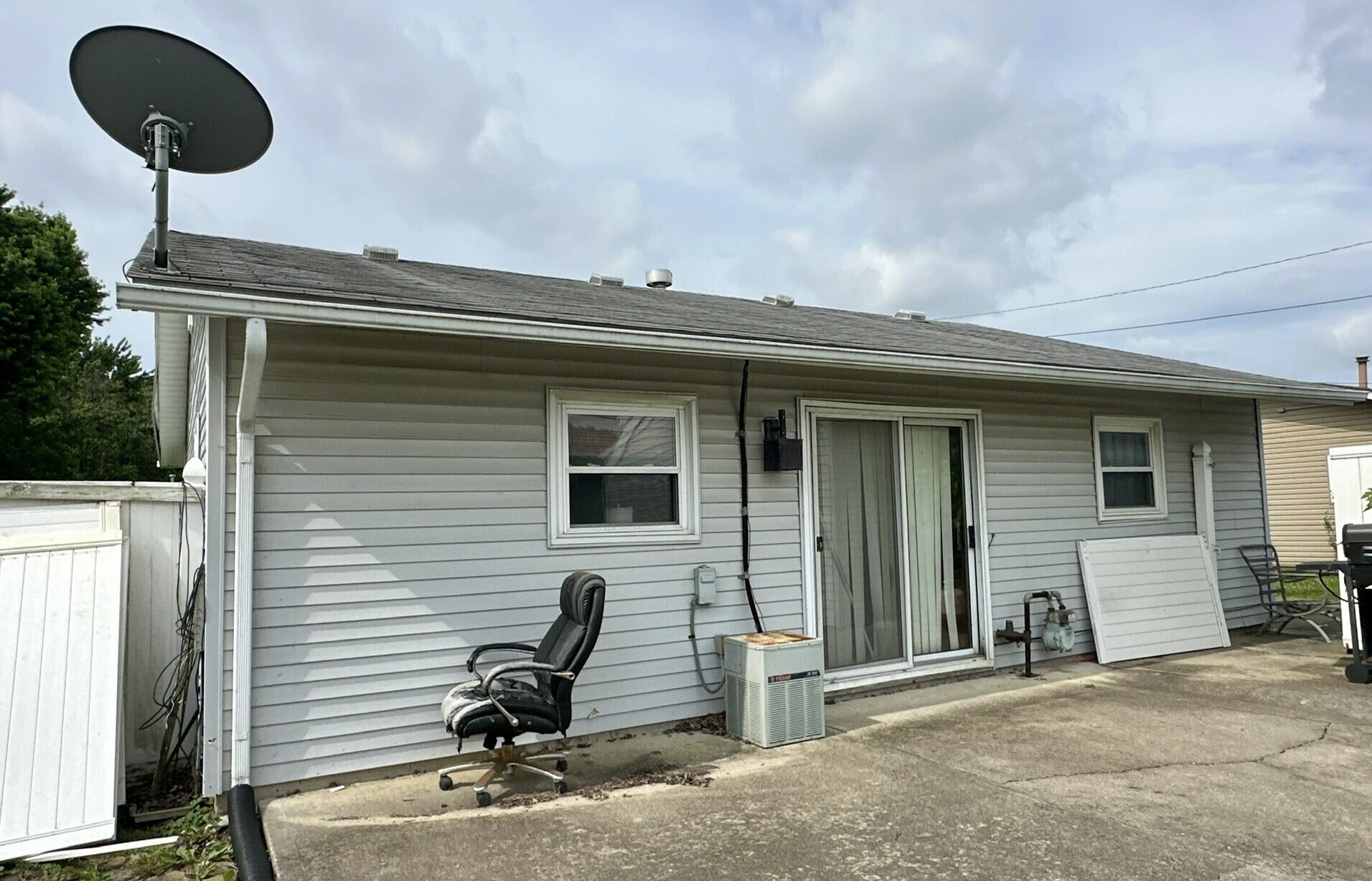 1295 June, Xenia, Ohio 45385