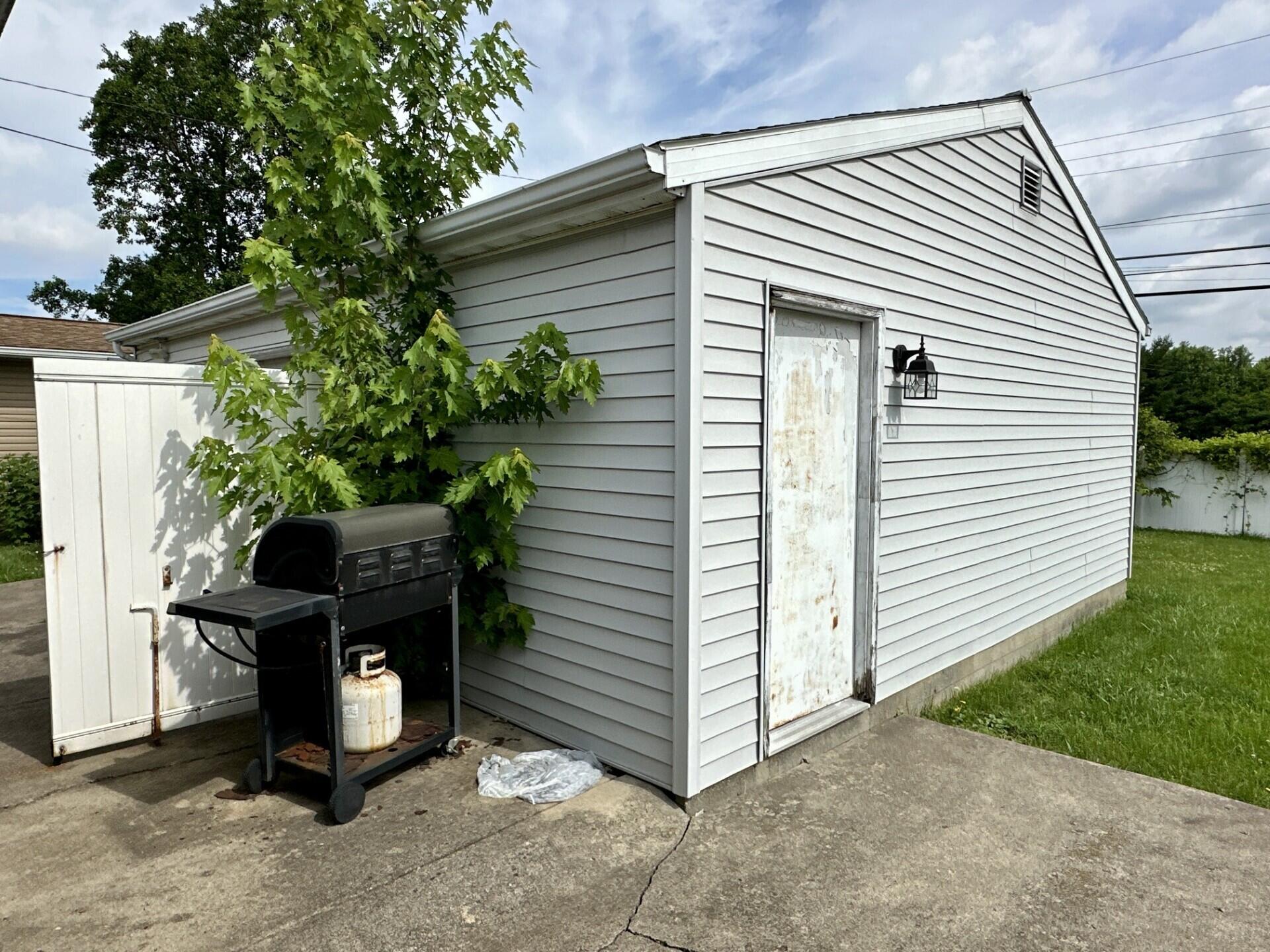 1295 June, Xenia, Ohio 45385