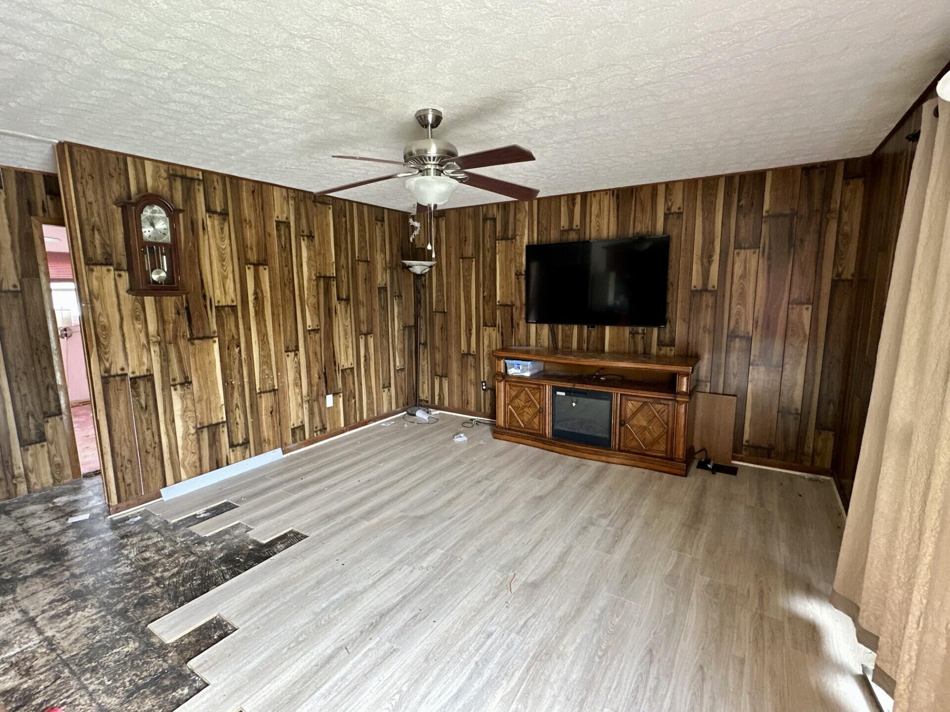 1295 June, Xenia, Ohio 45385
