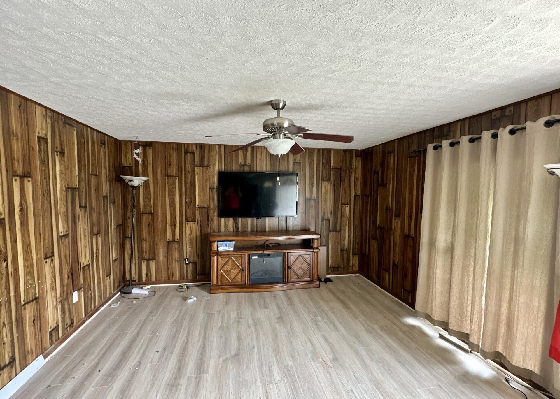 1295 June, Xenia, Ohio 45385