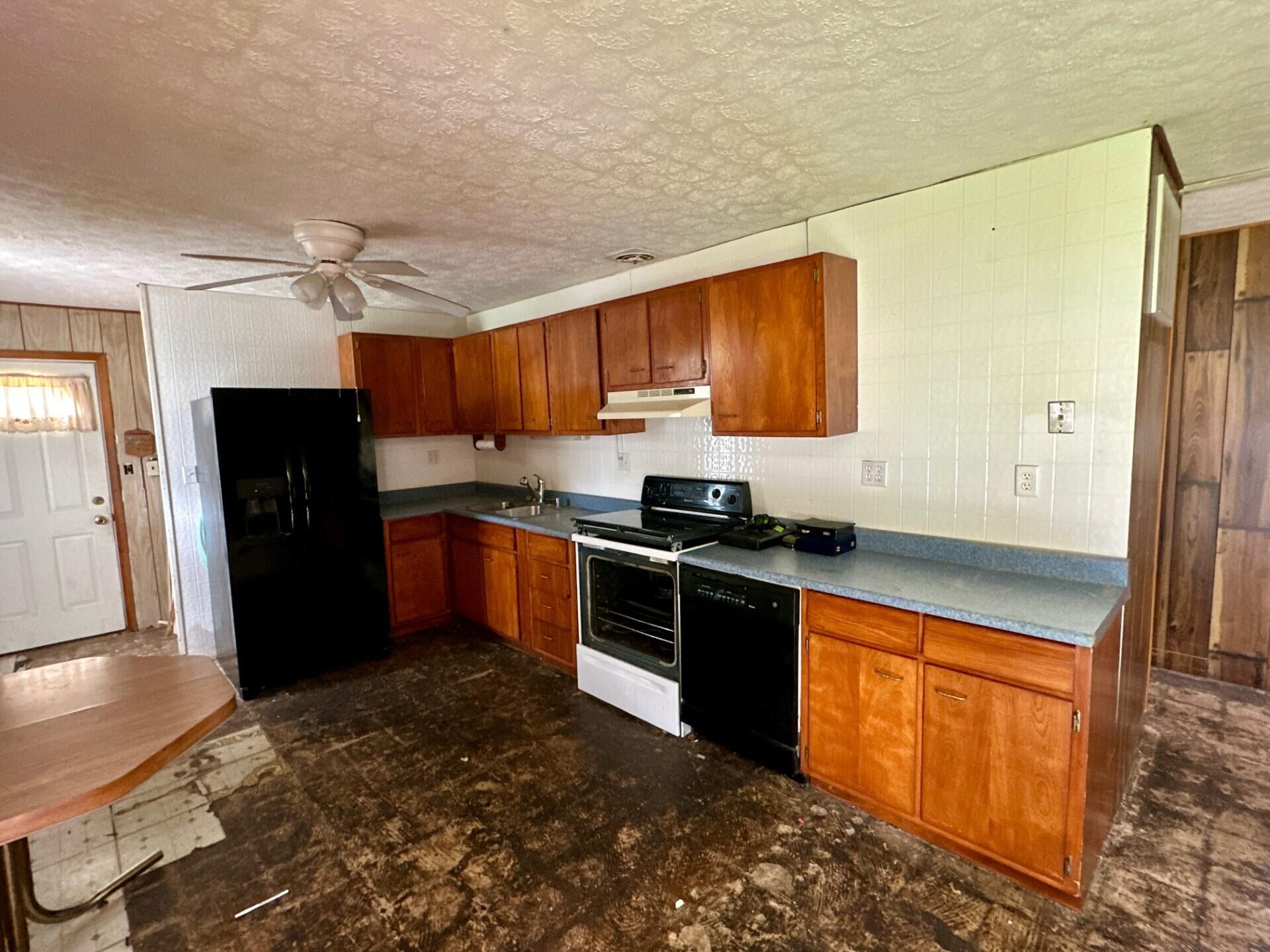 1295 June, Xenia, Ohio 45385
