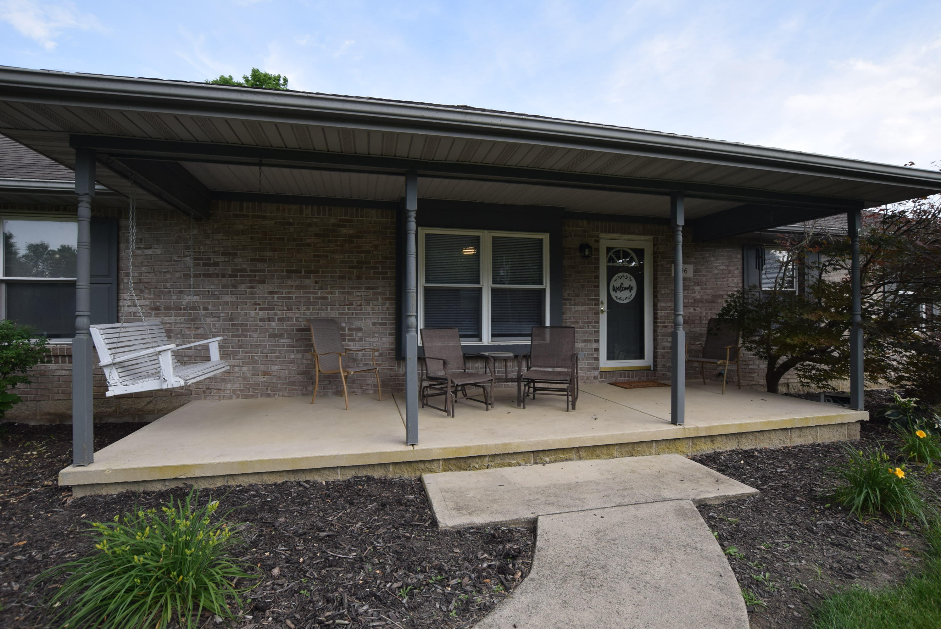 216 4th, Christiansburg, Ohio 45389