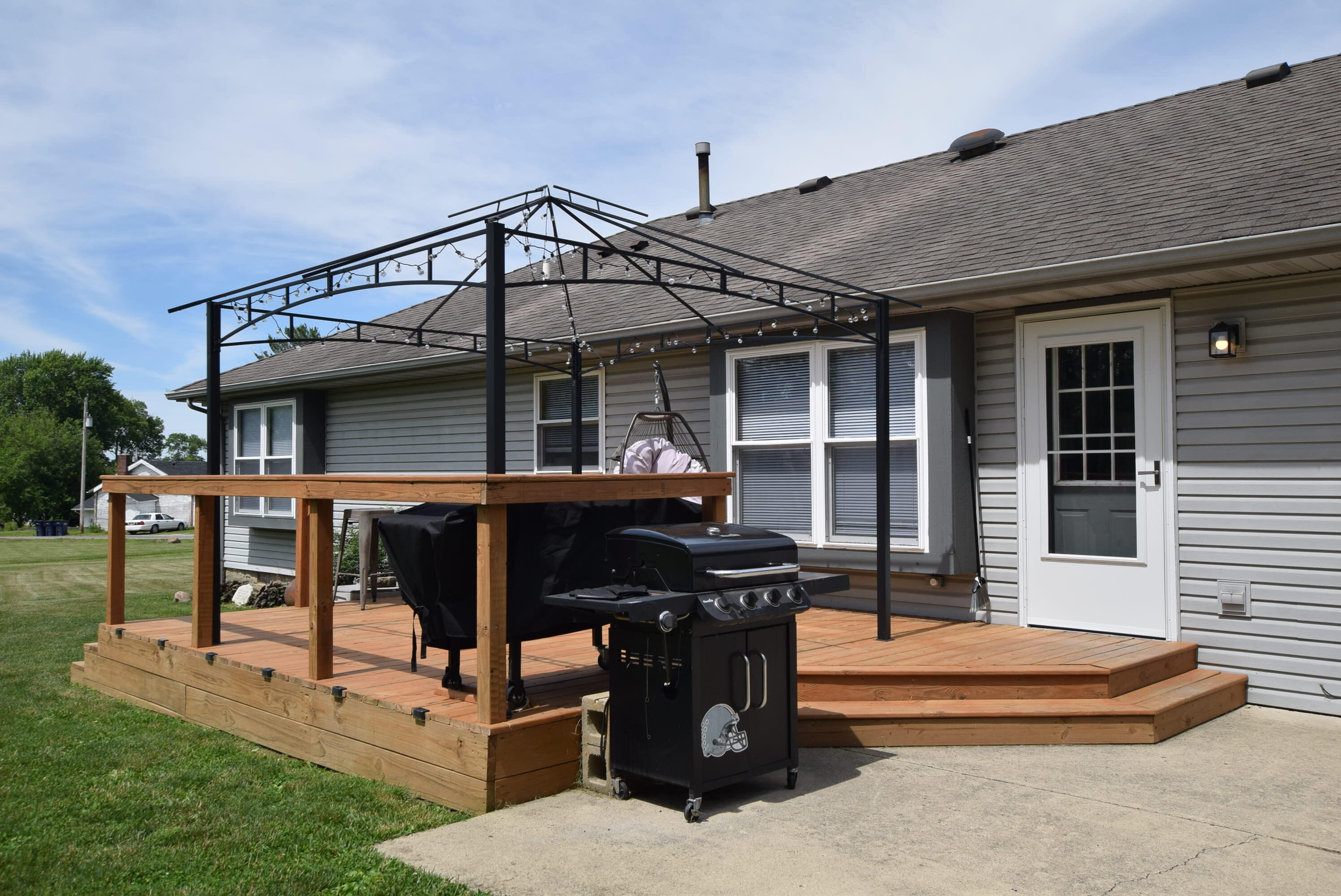 216 4th, Christiansburg, Ohio 45389
