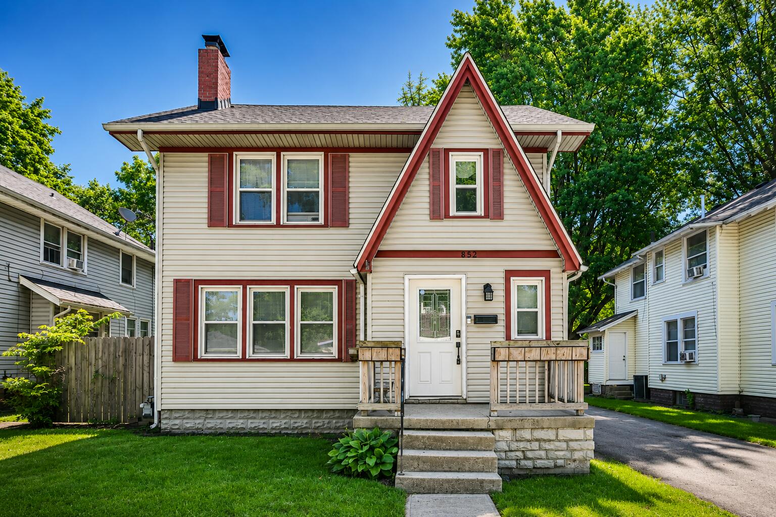 852 Rodgers, Springfield, Ohio 45503
