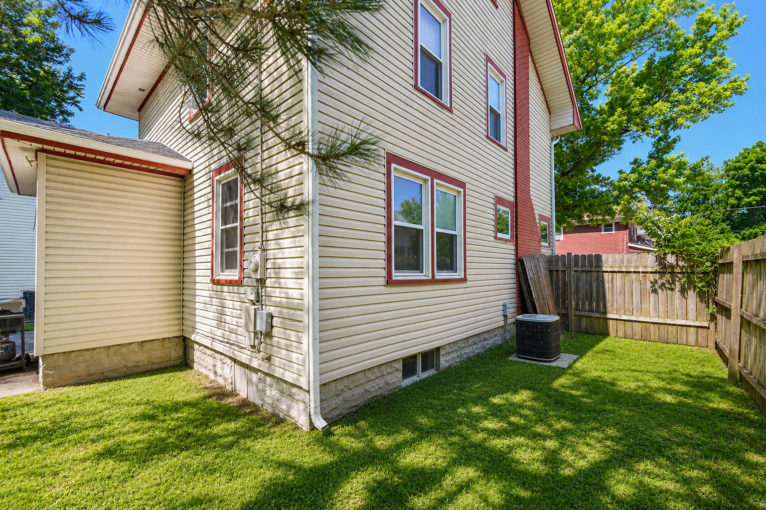 852 Rodgers, Springfield, Ohio 45503