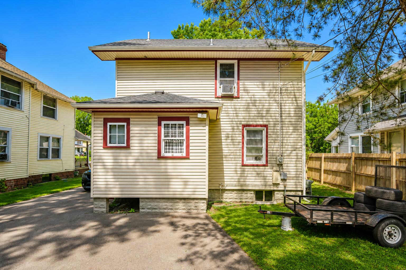 852 Rodgers, Springfield, Ohio 45503