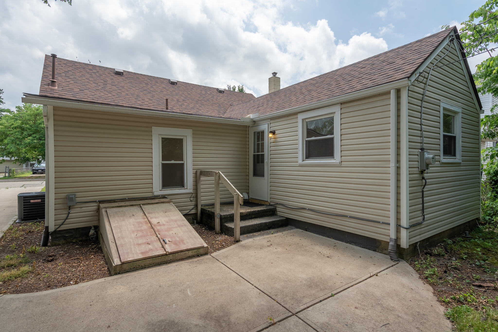 509 Ohio, Fairborn, Ohio 45324