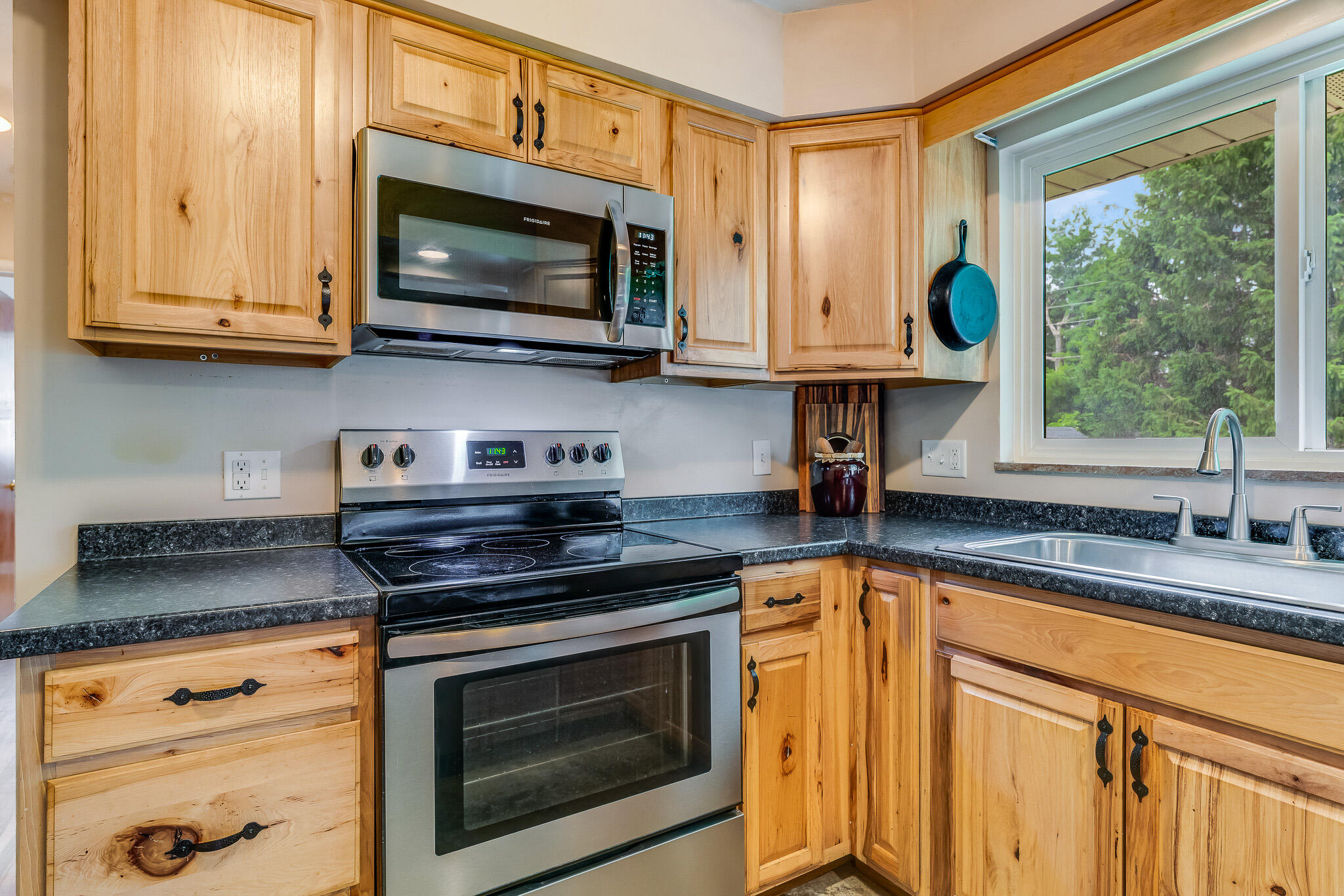 4841 Ridgewood, Springfield, Ohio 45503