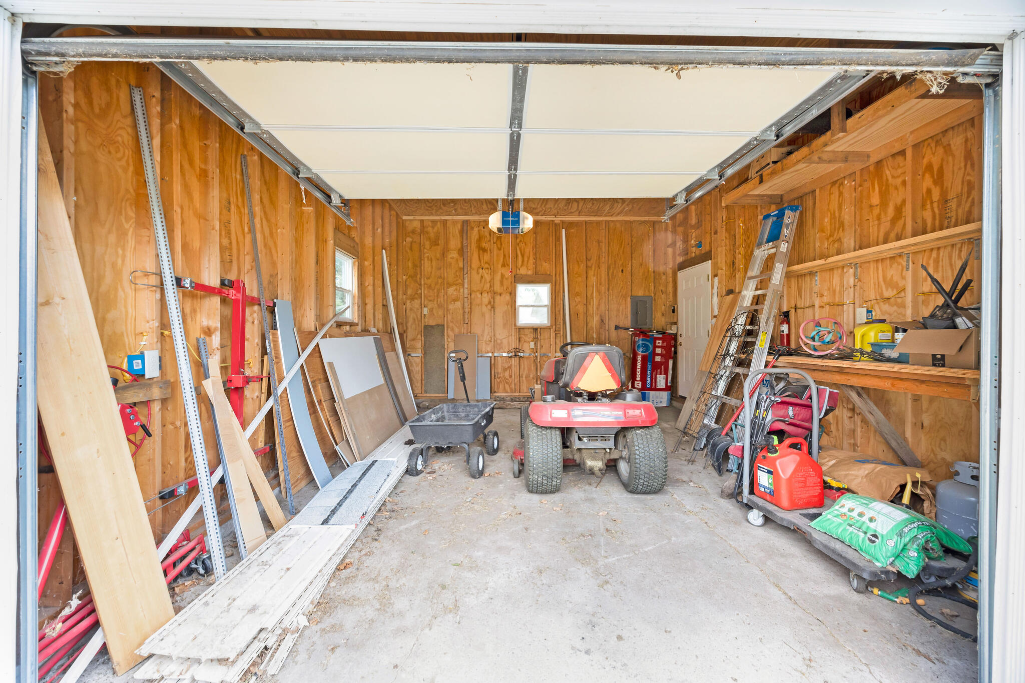 109 Springhill, Bellefontaine, Ohio 43311