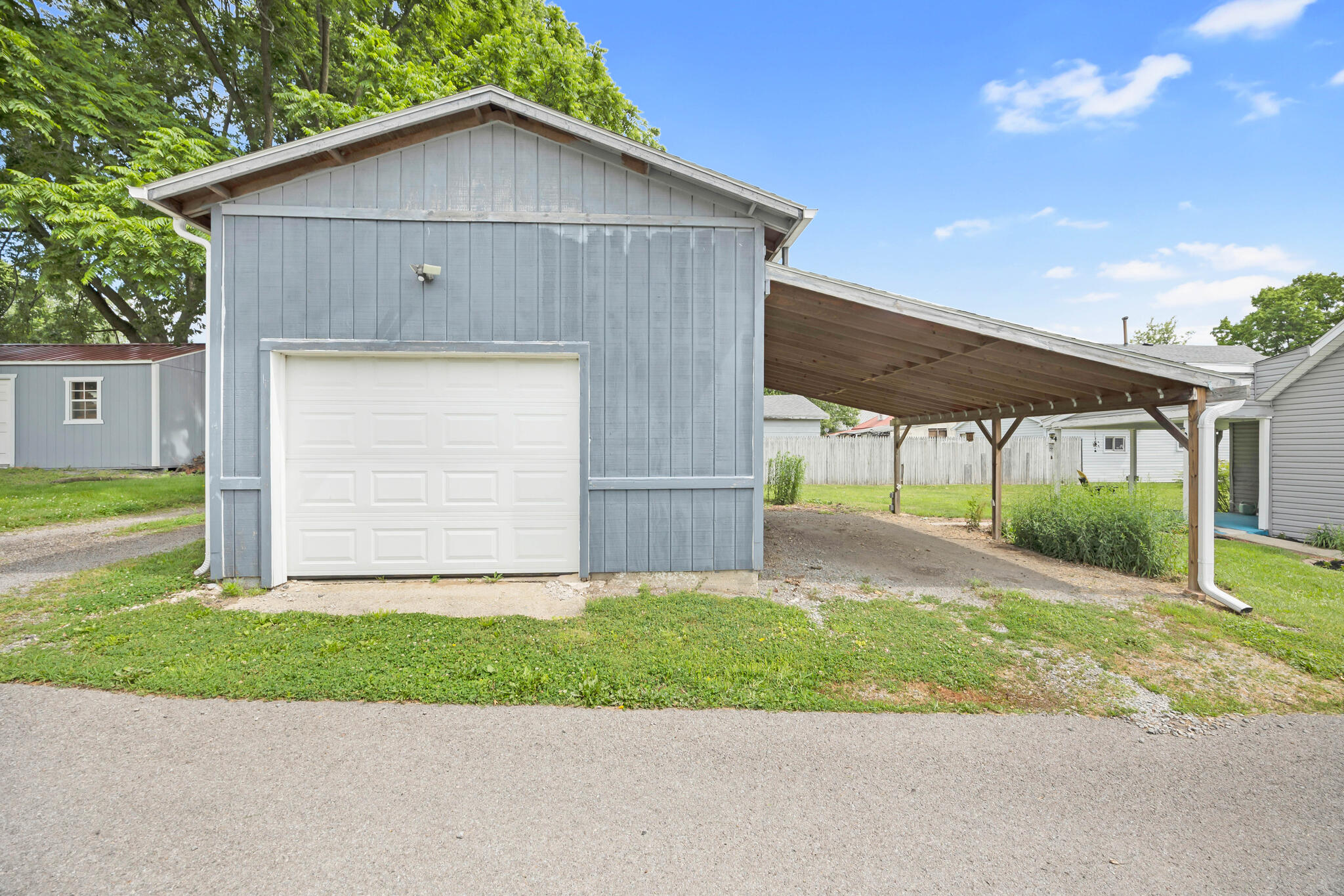 109 Springhill, Bellefontaine, Ohio 43311