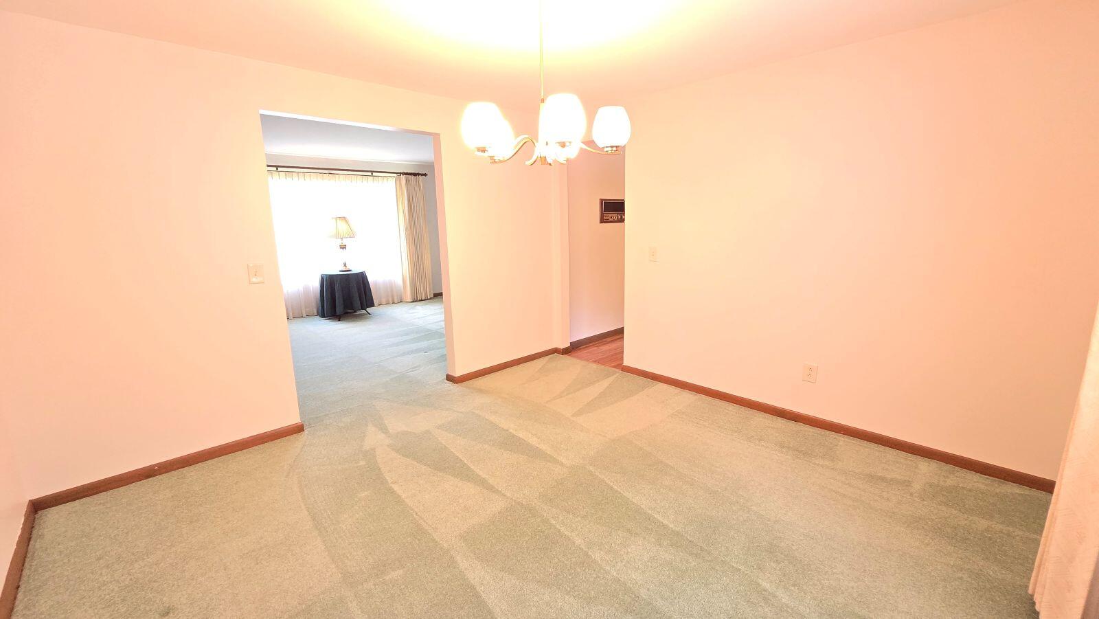 2082 Stowe, Springfield, Ohio 45505