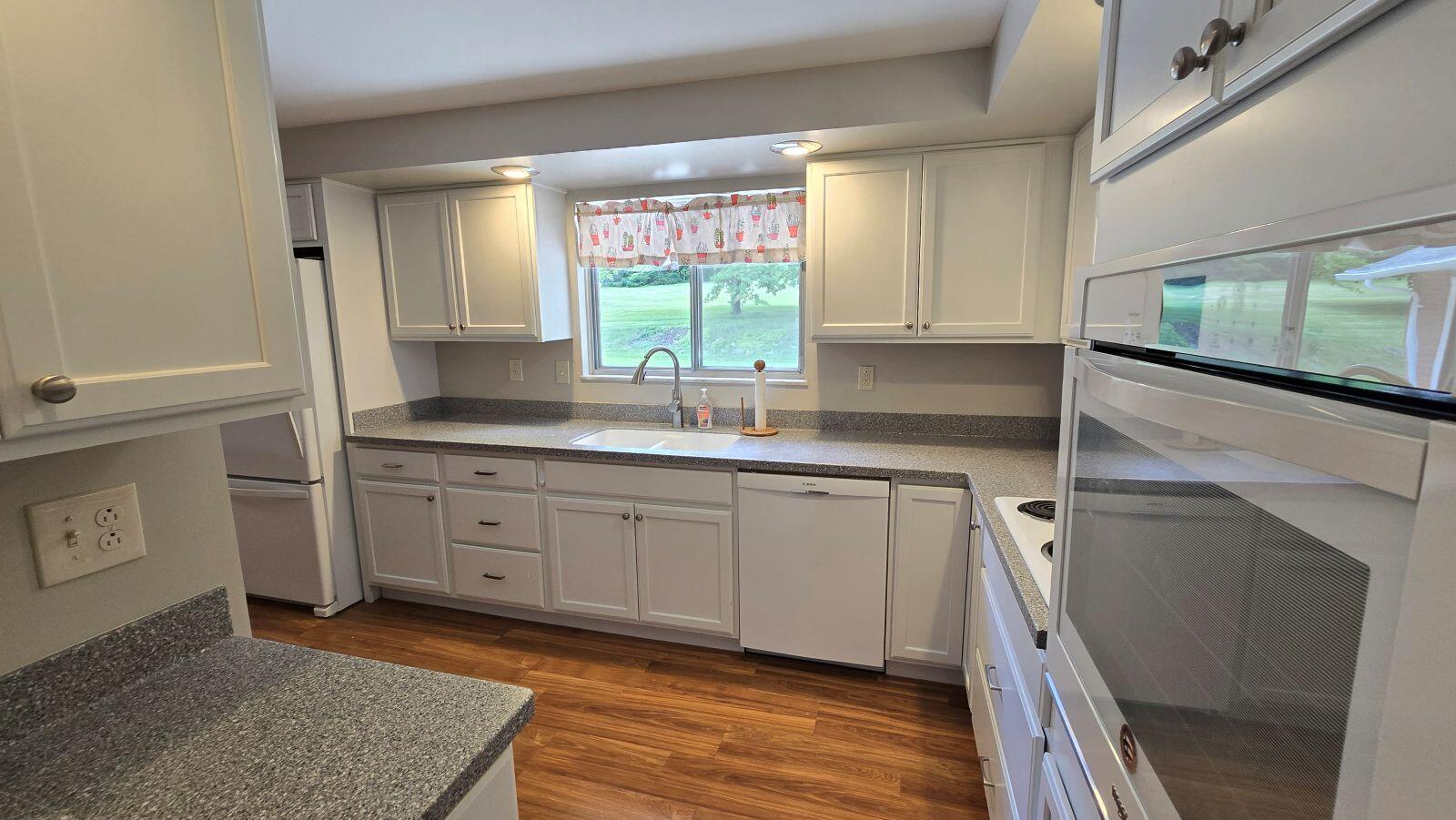 2082 Stowe, Springfield, Ohio 45505