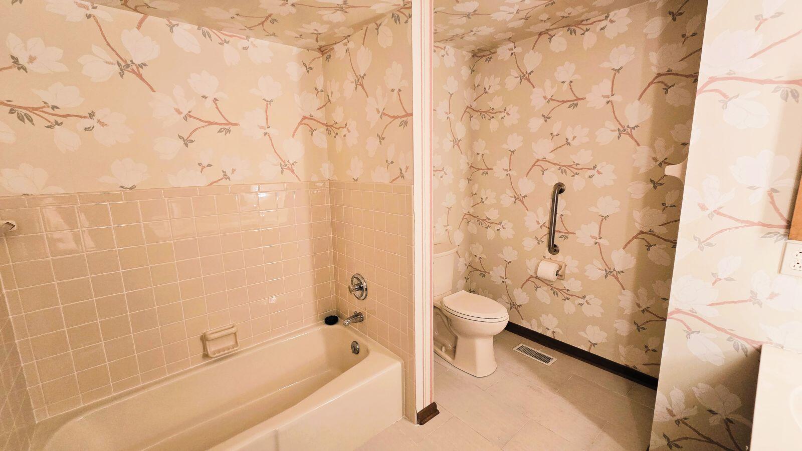 2082 Stowe, Springfield, Ohio 45505