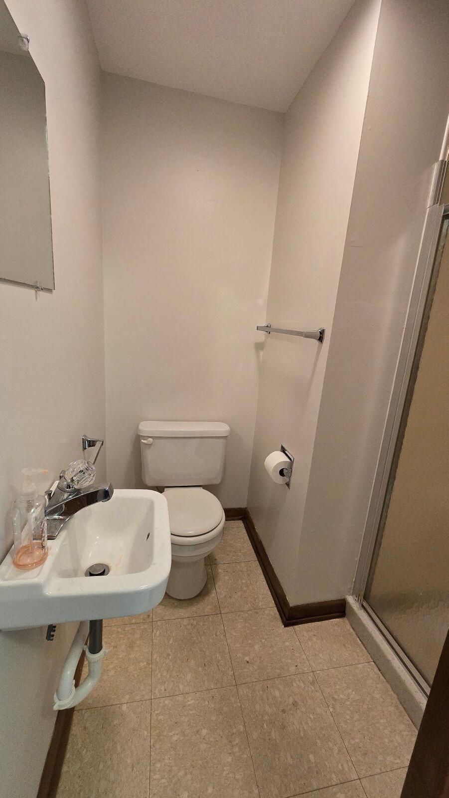 2082 Stowe, Springfield, Ohio 45505
