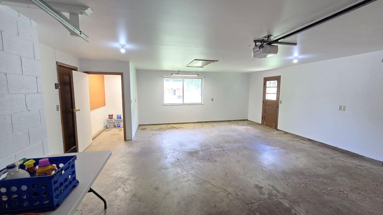 2082 Stowe, Springfield, Ohio 45505