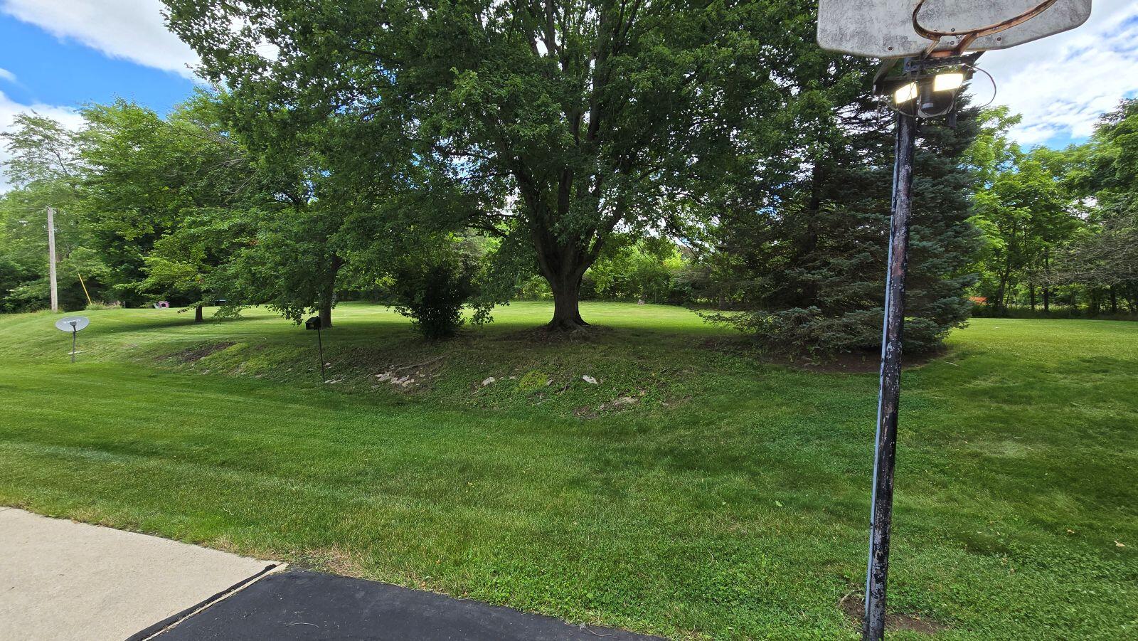 2082 Stowe, Springfield, Ohio 45505