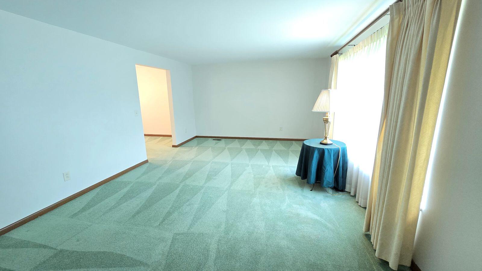 2082 Stowe, Springfield, Ohio 45505