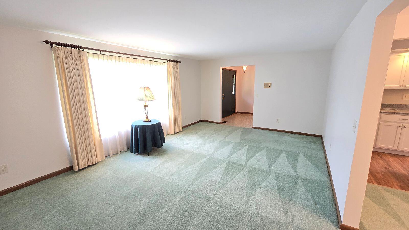 2082 Stowe, Springfield, Ohio 45505