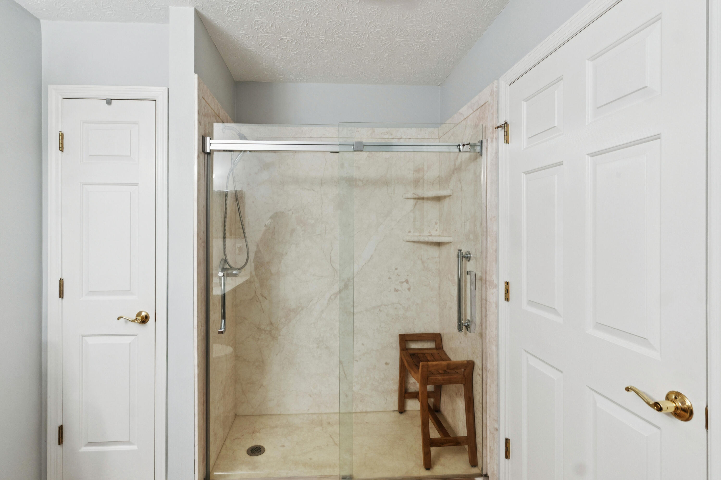 2690 Prestwick Village, Springfield, Ohio 45503