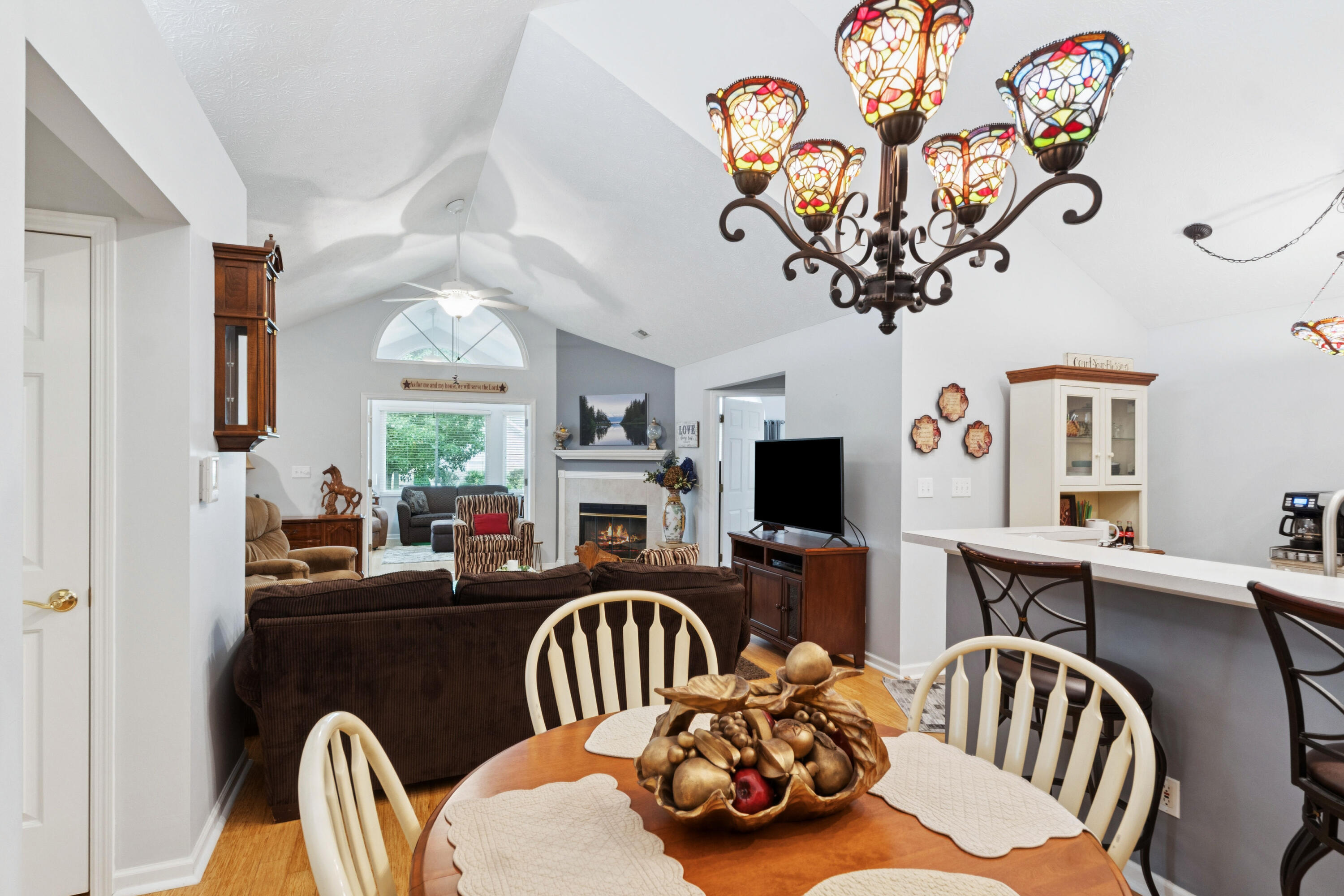 2690 Prestwick Village, Springfield, Ohio 45503