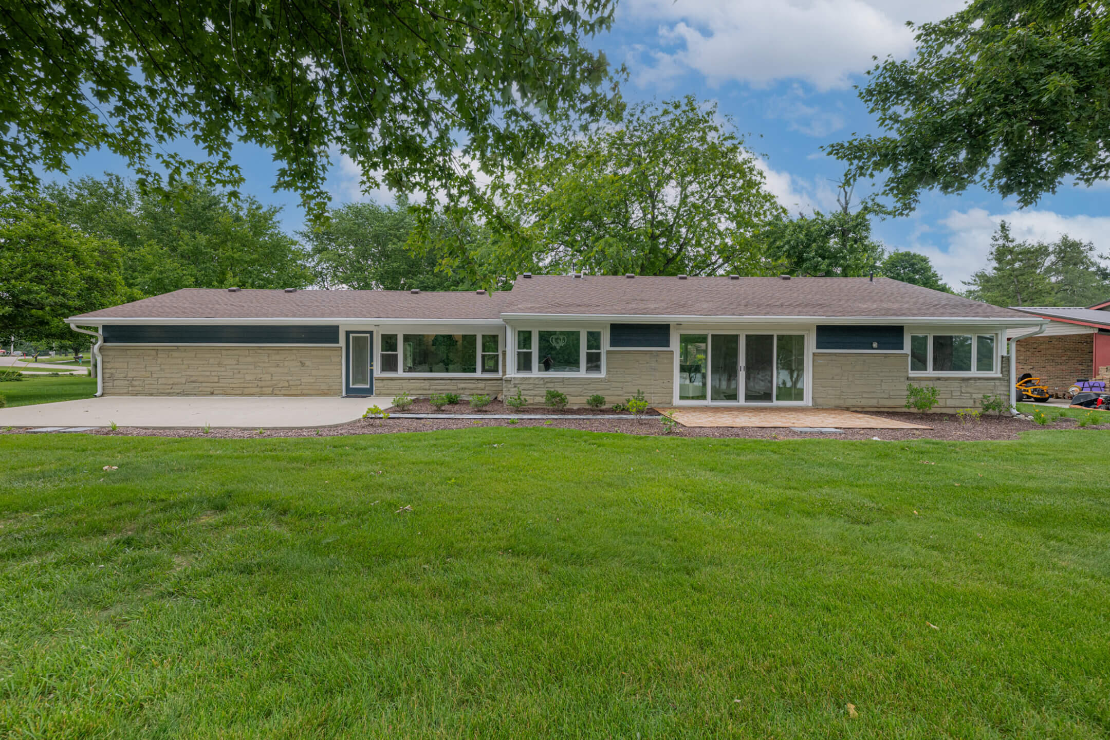 1091 Sylvan Shores, South Vienna, Ohio 45369