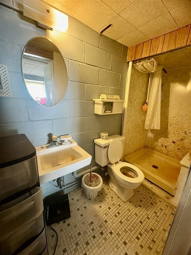 10528 State Road 227, Fountain City, Indiana 47341