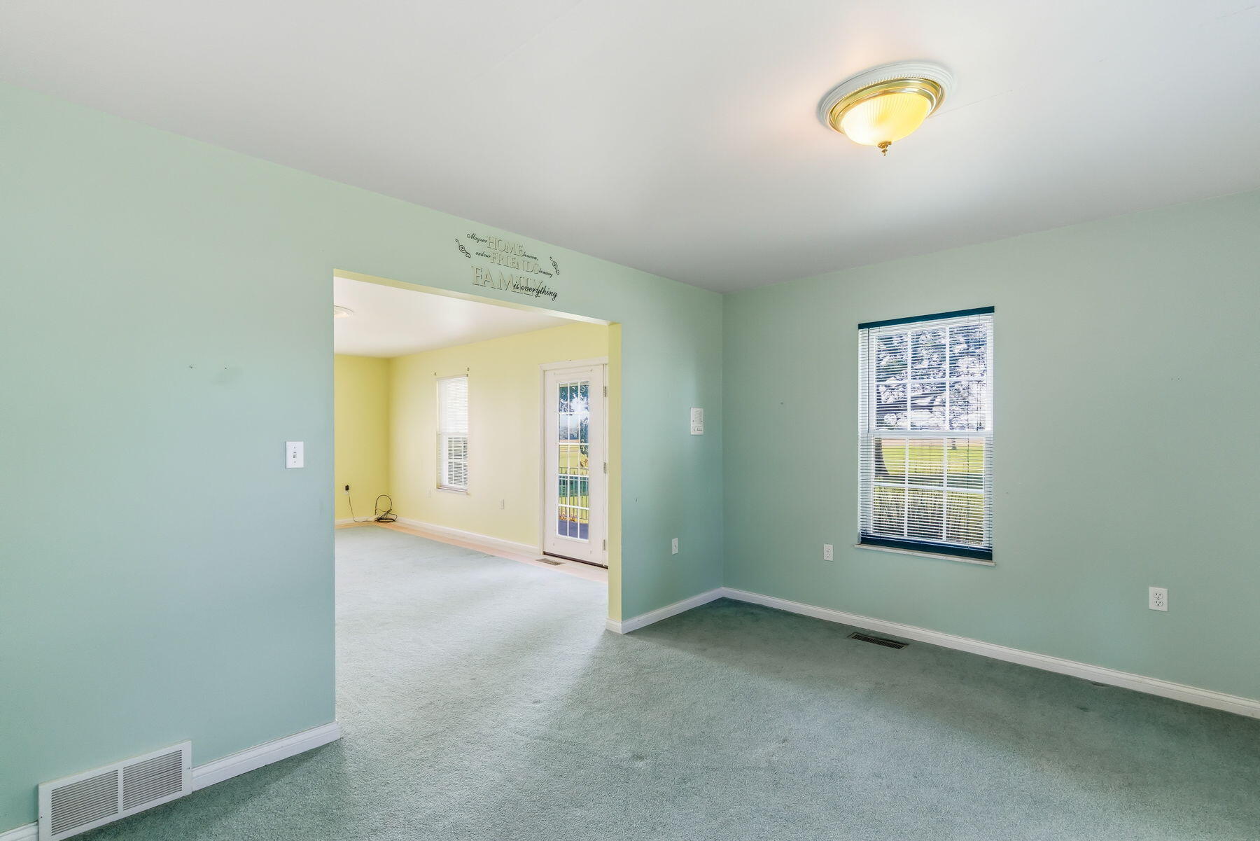 120 Watson, London, Ohio 43140
