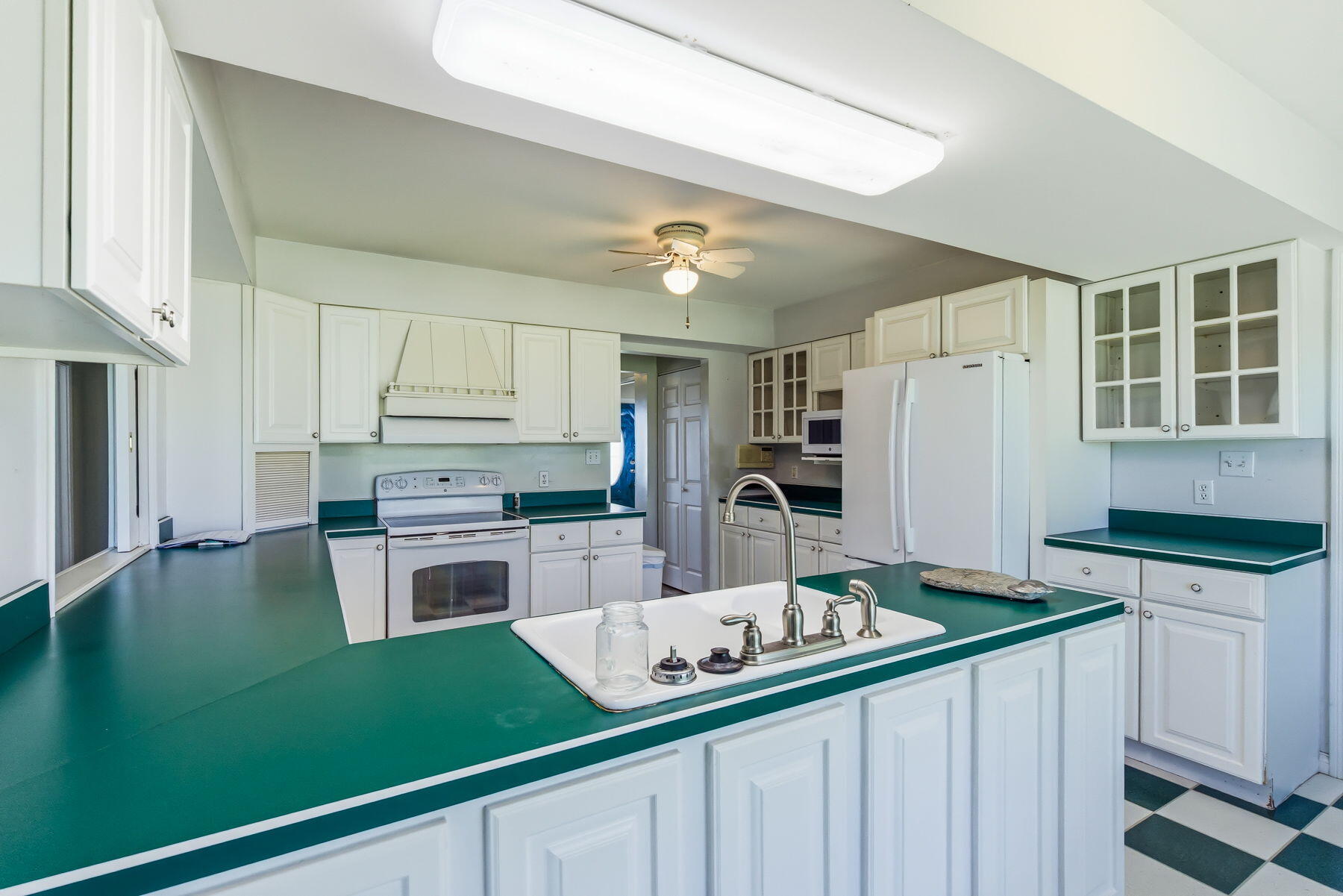120 Watson, London, Ohio 43140