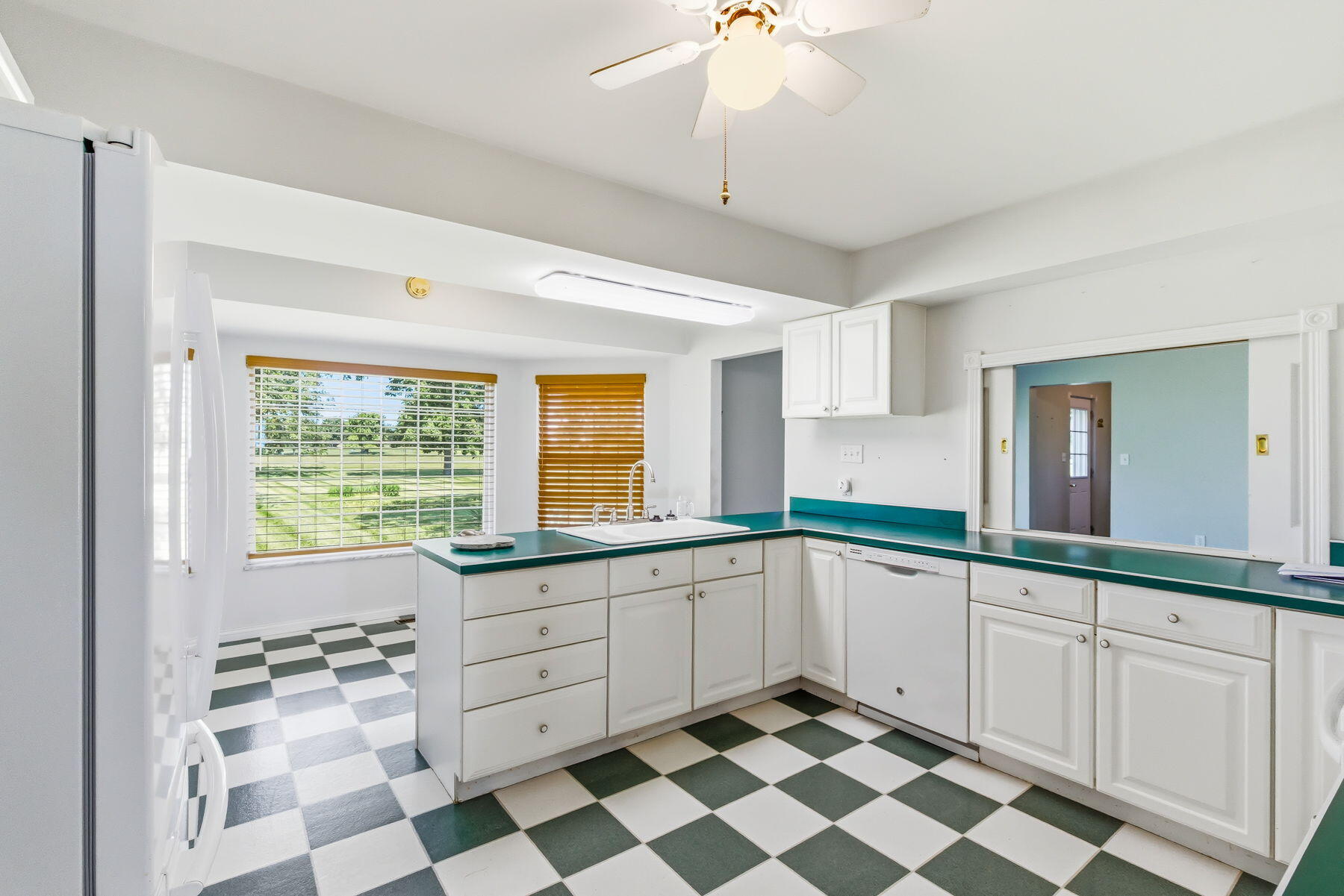 120 Watson, London, Ohio 43140