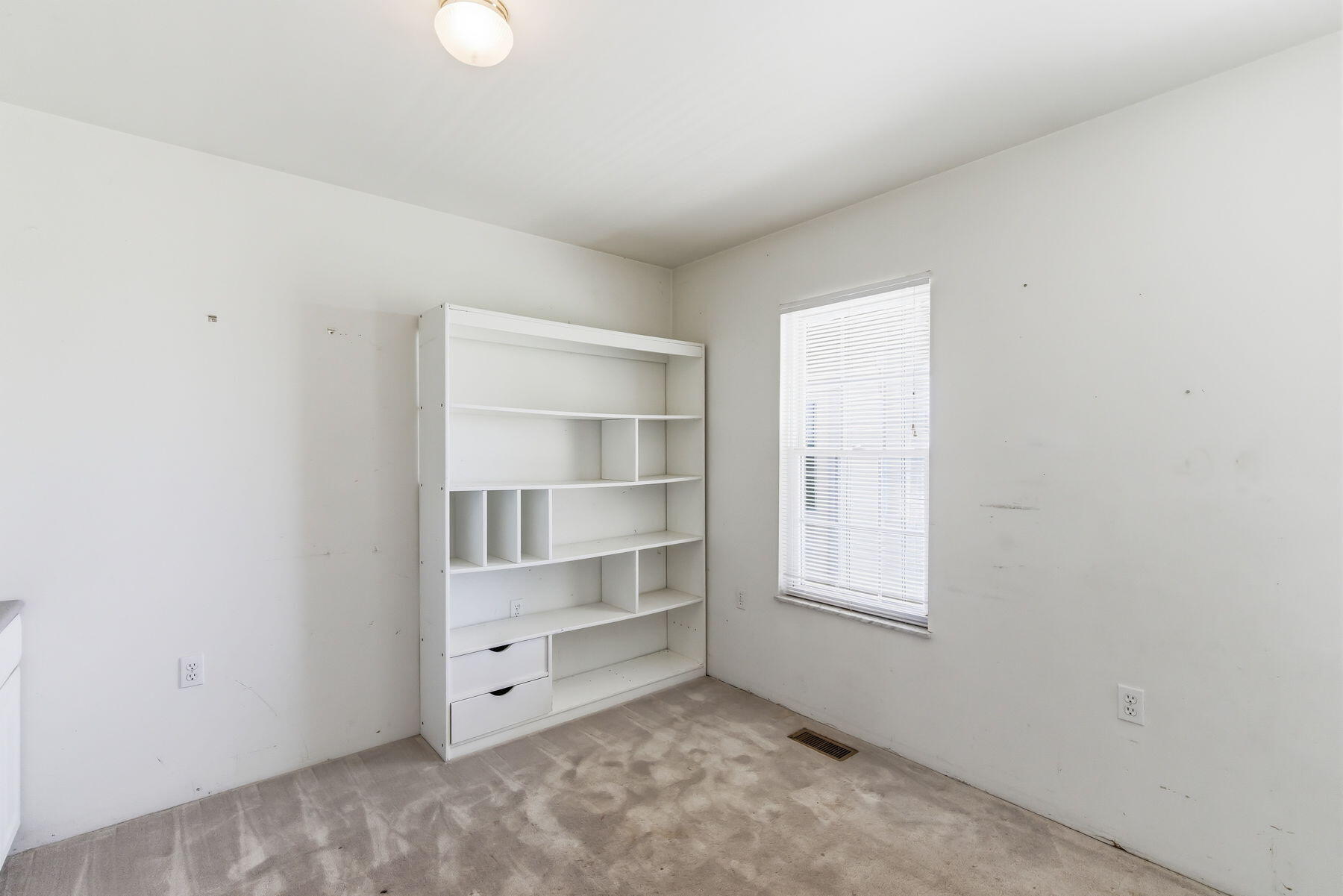 120 Watson, London, Ohio 43140