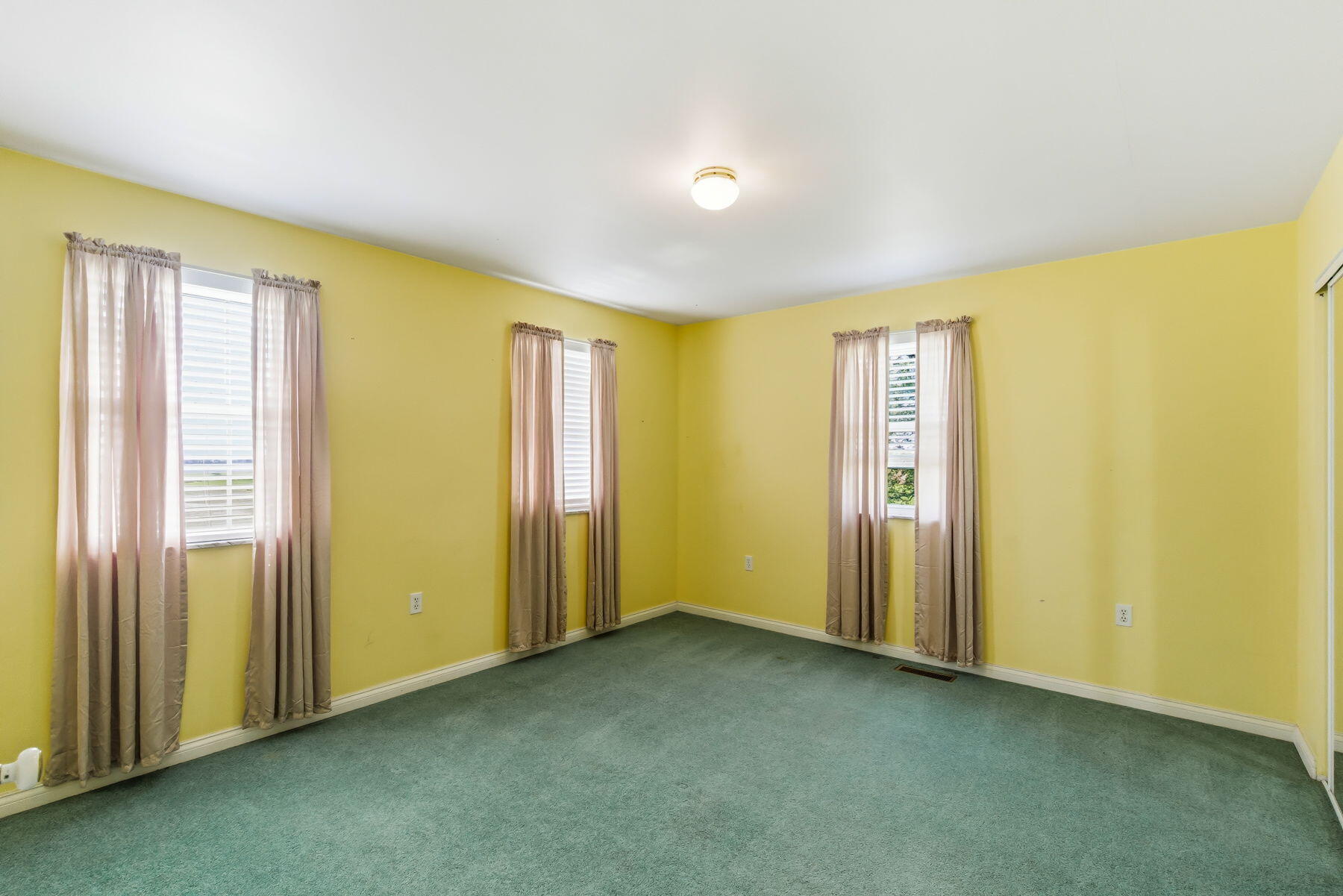 120 Watson, London, Ohio 43140