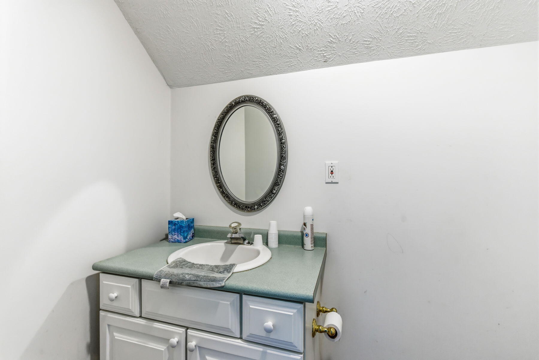 120 Watson, London, Ohio 43140