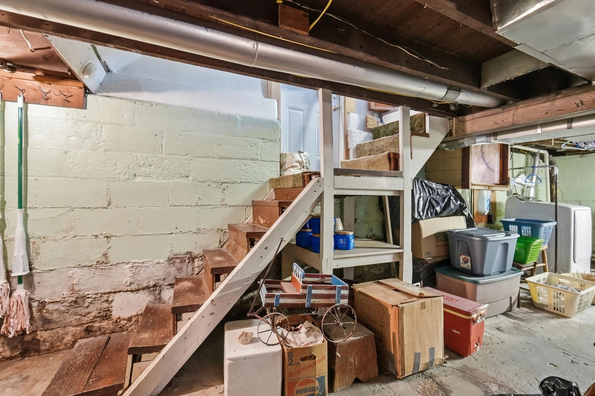 204 Belleaire, Springfield, Ohio 45503