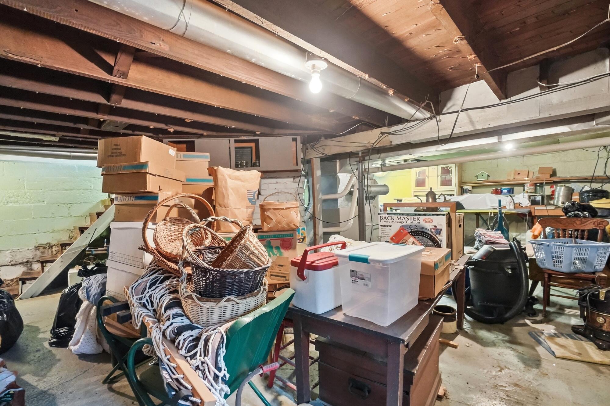 204 Belleaire, Springfield, Ohio 45503