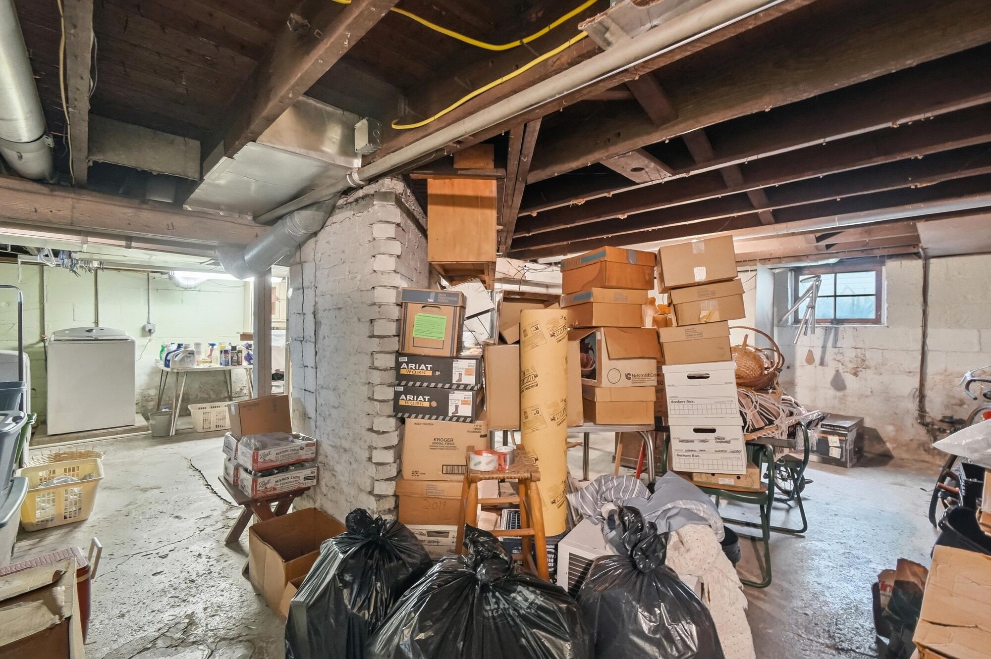 204 Belleaire, Springfield, Ohio 45503